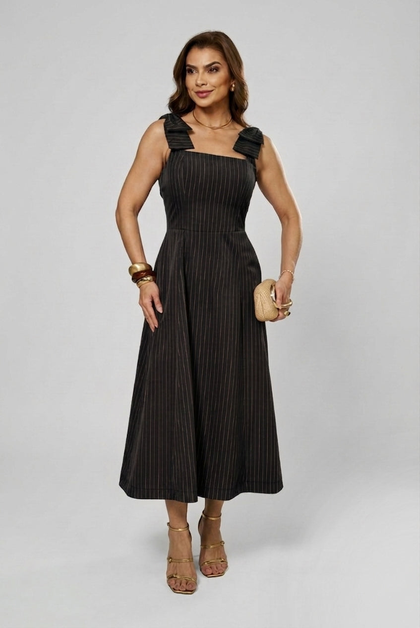 VESTIDO ALFAIATARIA RISCA DE GIZ