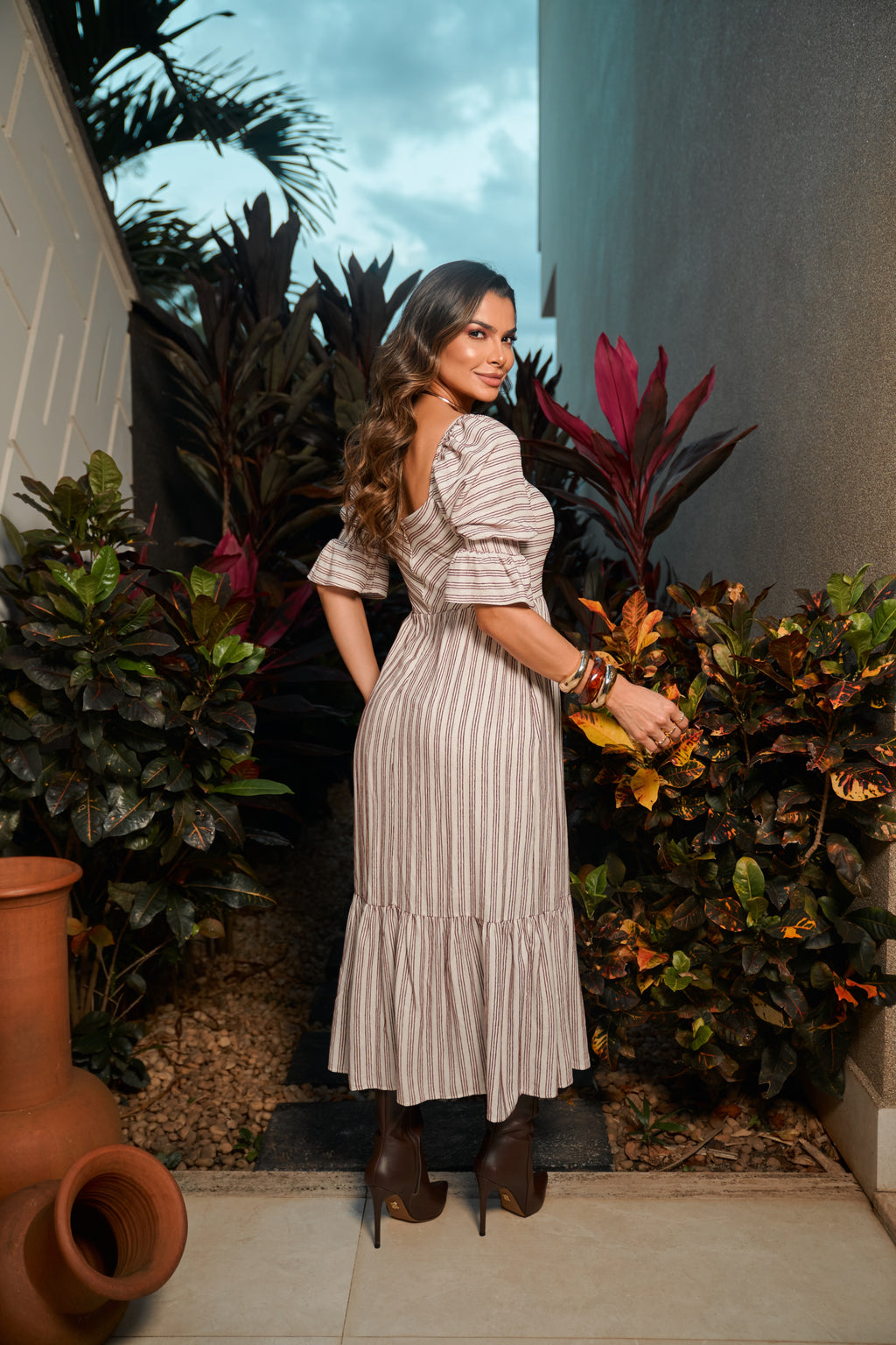 VESTIDO MIDI LISTRADO