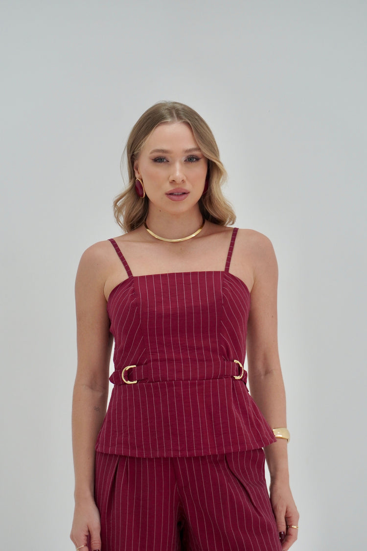 CONJUNTO BERMUDA E BLUSA